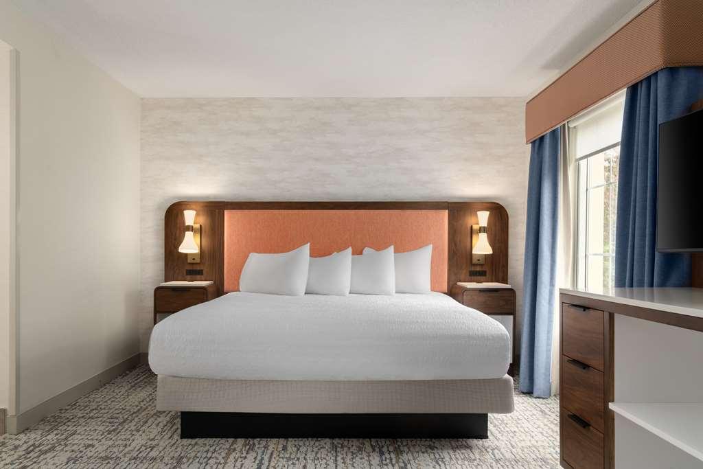 Hampton Inn & Suites Μίντλταουν Δωμάτιο φωτογραφία