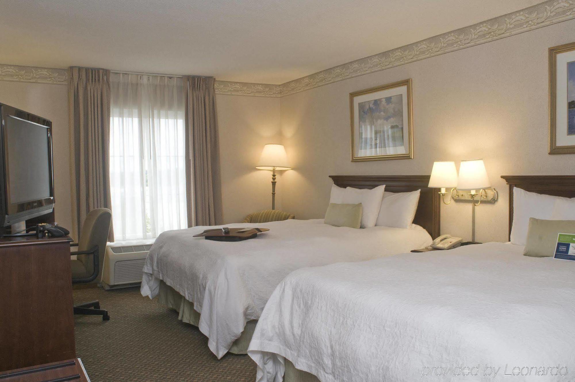 Hampton Inn & Suites Μίντλταουν Δωμάτιο φωτογραφία