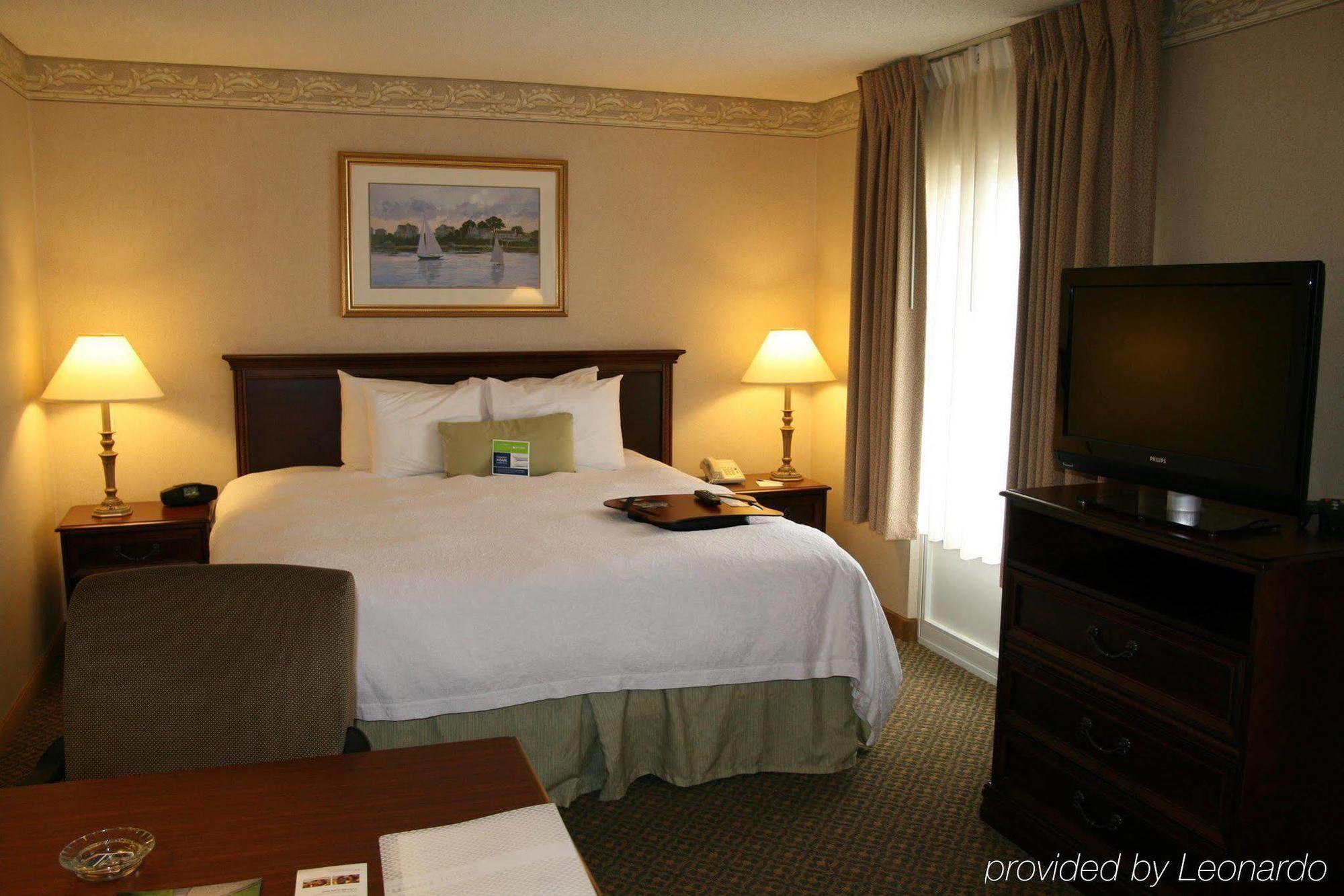 Hampton Inn & Suites Μίντλταουν Δωμάτιο φωτογραφία