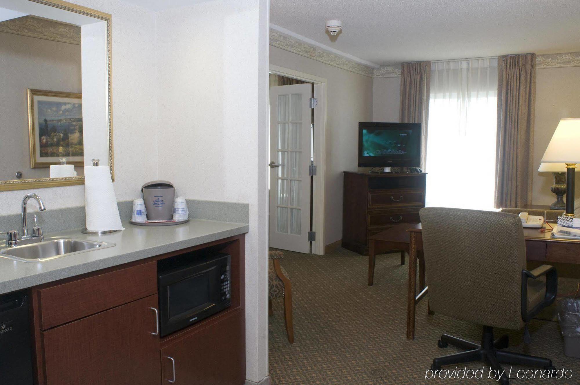 Hampton Inn & Suites Μίντλταουν Δωμάτιο φωτογραφία
