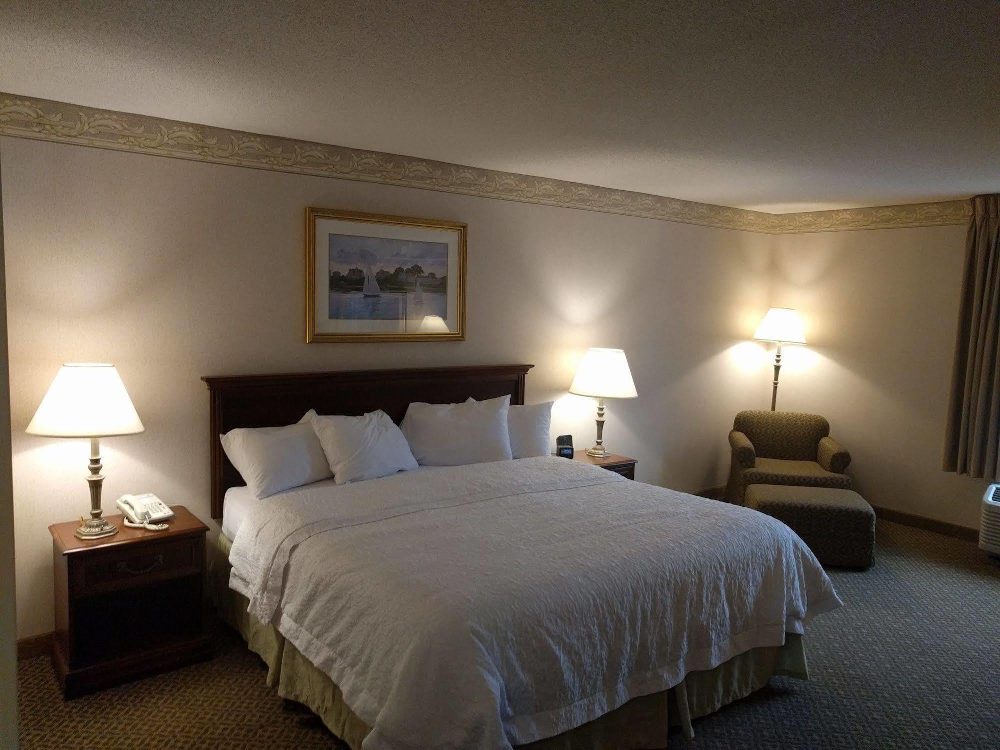 Hampton Inn & Suites Μίντλταουν Εξωτερικό φωτογραφία